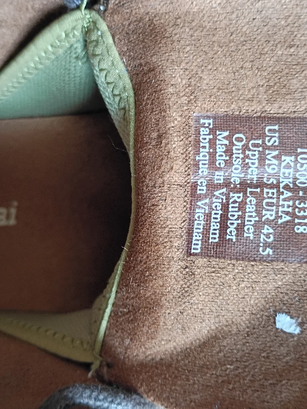 OluKai men leather